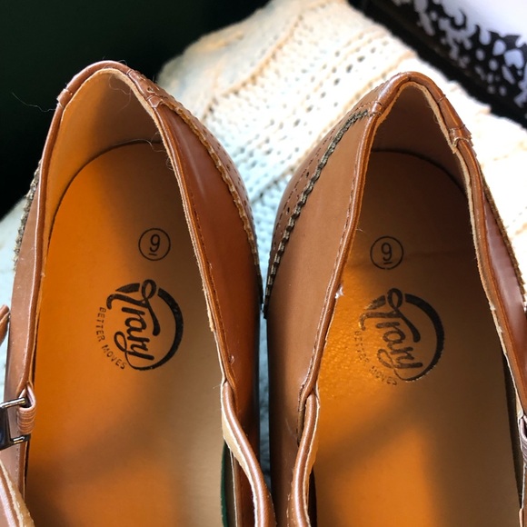 NIB Brown Leather Mary Jane Heels 9 - Picture 5 of 12
